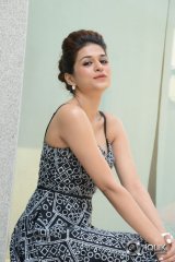 Shraddha Das Interview About Guntur Talkies